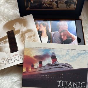 Titanic Collectors Edition VHS gift set